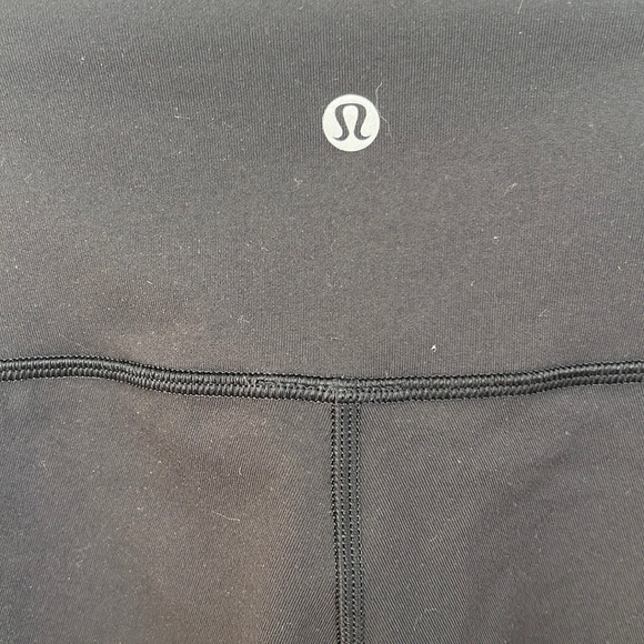 Lululemon wunder under size 4 luon material - Picture 5 of 5